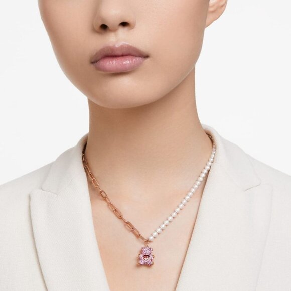 AUTHENTIC Swarovski Necklace